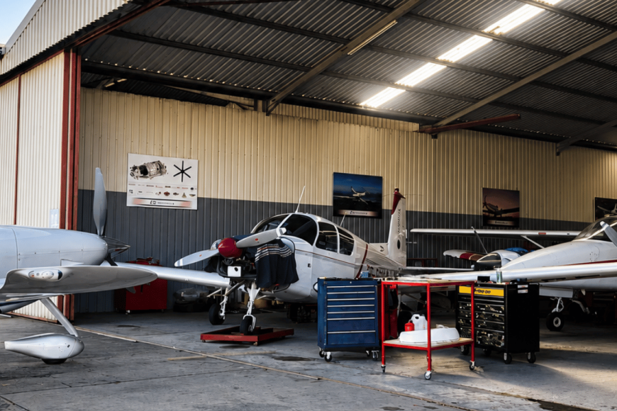 5 Signs your aircraft might be asking for maintenance